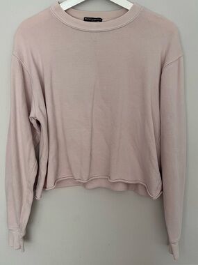 Brandy Melville Light Pink Cropped Crewneck Sweatshirt